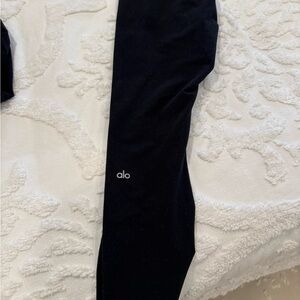 ALO Yoga Black Leggings